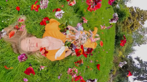 THE BIG BLOOM DROP (DEATH BY SELFIE) by Lisa Birke | Canada | 2025